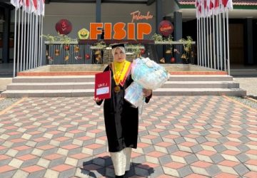 Dr. Sri Roekminiati Resmi Sandang Gelar Doktor, Raih IPK Sempurna 4,00
